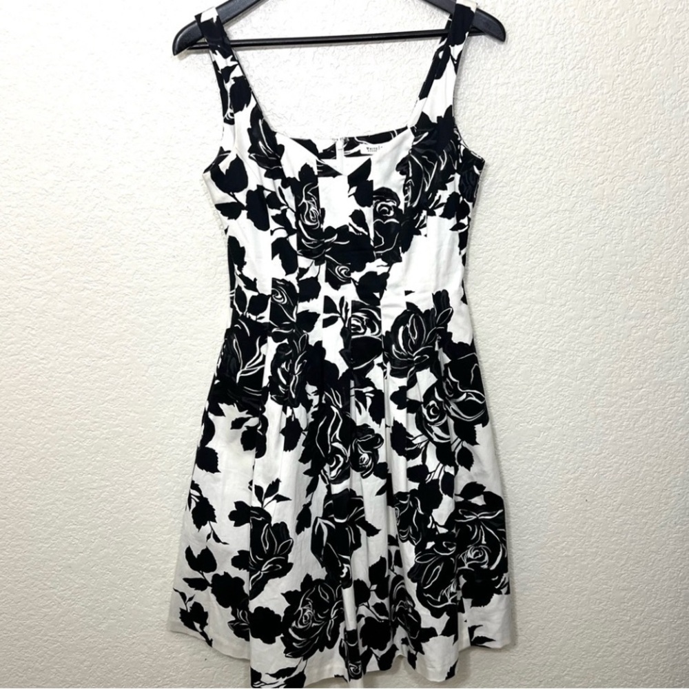 White House Black Market White Black Floral Sleeveless Dress Size 6 - Picture 11 of 11